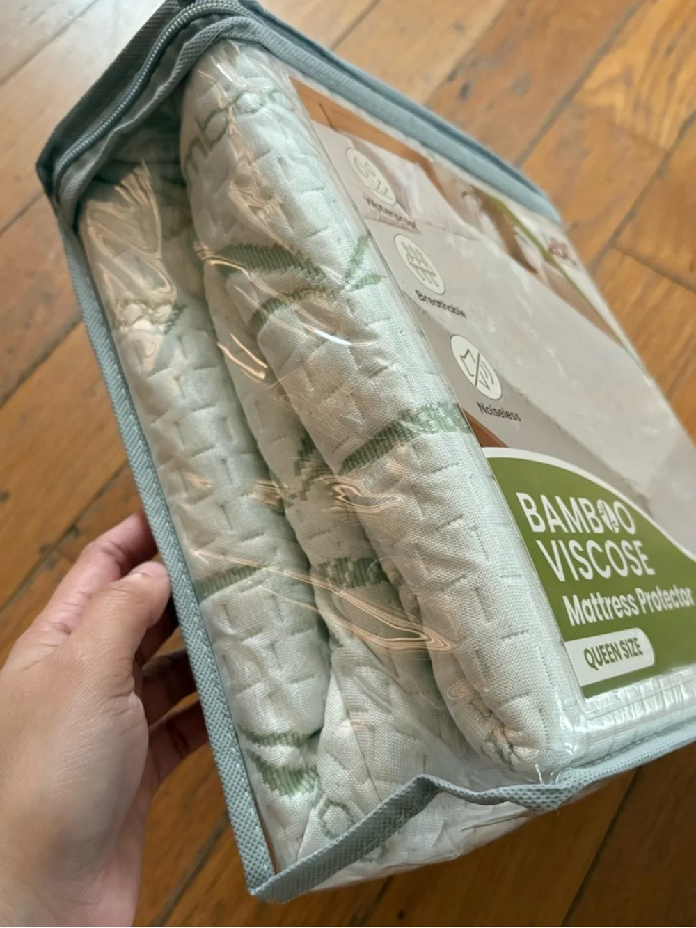 Queen Size Bamboo Waterproof Mattress Protector with 16